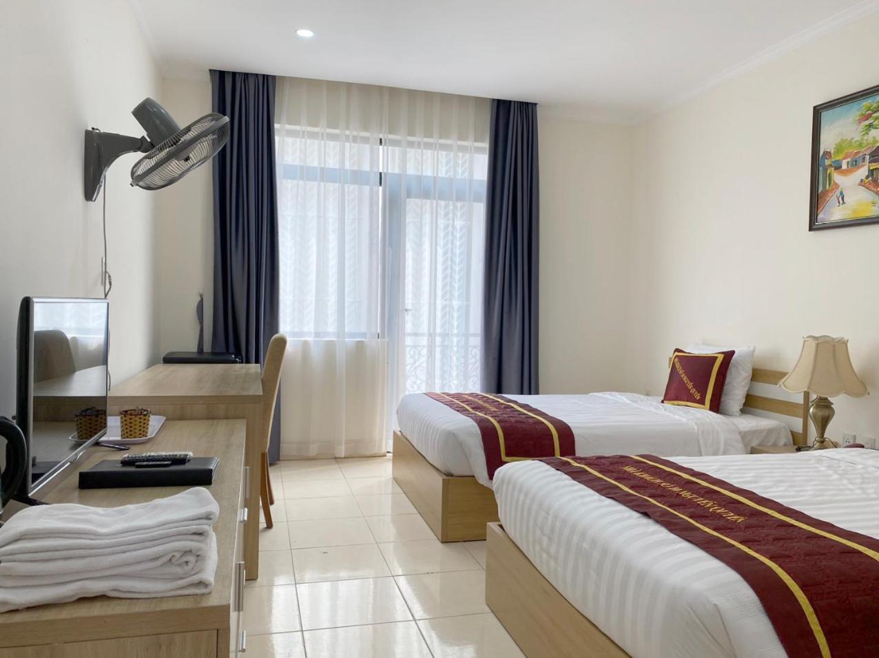 NguyẽN QuyèN Hotel Hanói Exterior foto