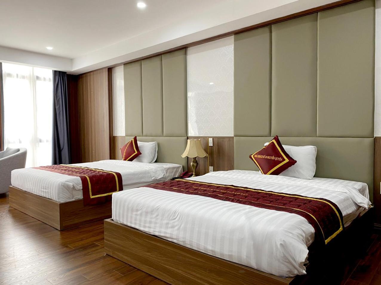 NguyẽN QuyèN Hotel Hanói Exterior foto