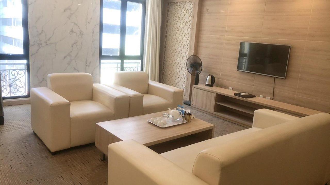 NguyẽN QuyèN Hotel Hanói Exterior foto